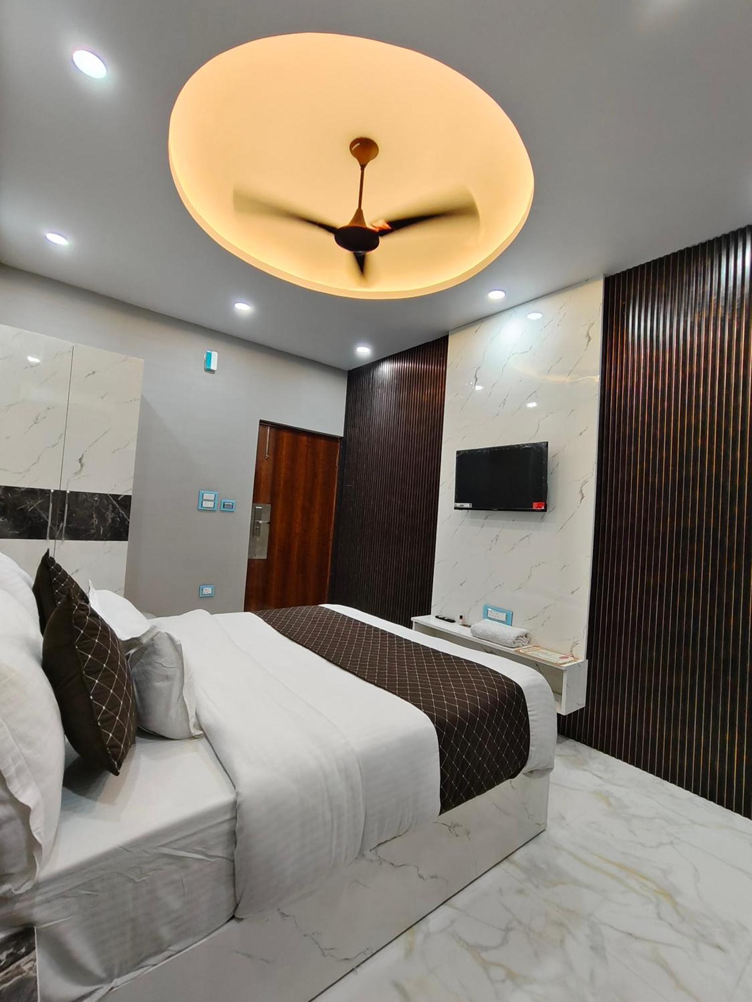 גאזיאבאד Hotel New Imperial מראה חיצוני תמונה