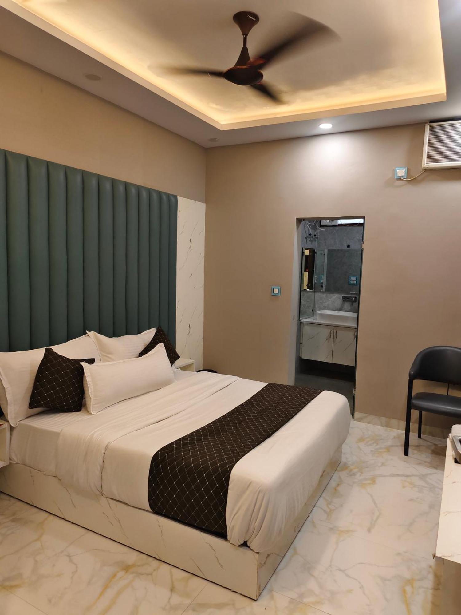גאזיאבאד Hotel New Imperial מראה חיצוני תמונה